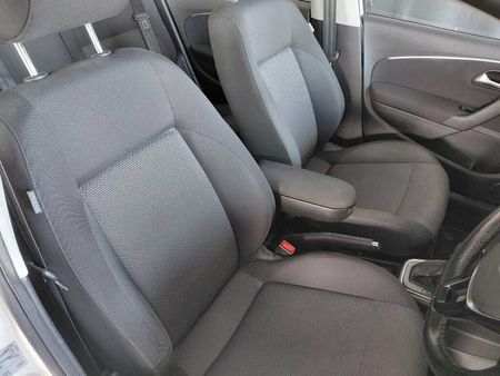 2017-Volkswagen-Polo-12-TSI-Highline-Auto-81kW_5