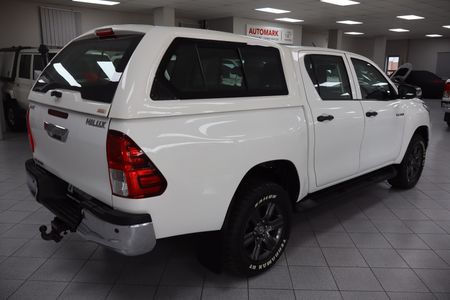 2022-Toyota-Hilux-28-GD-6-Raised-Body-Legend-4x4-Auto-Extended-Cab_7