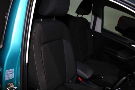 2020-Volkswagen-T-Cross-10-TSI-Comfortline_15