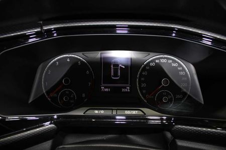 2020-Volkswagen-T-Cross-10-TSI-Comfortline_17