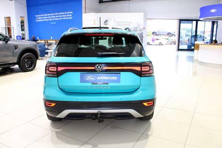 2020-Volkswagen-T-Cross-10-TSI-Comfortline_8