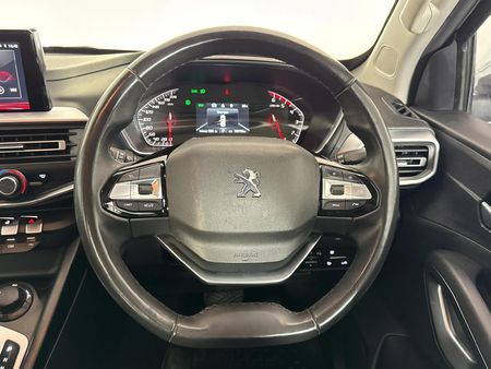 2024-Peugeot-Landtrek-19D-4Action-4x4-Double-Cab-Auto_11