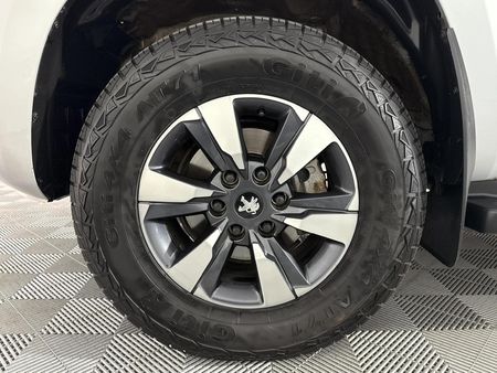 2024-Peugeot-Landtrek-19D-4Action-4x4-Double-Cab-Auto_5
