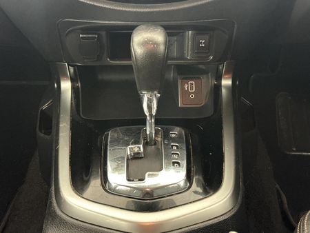 2021-Nissan-Navara-25-DDTi-LE-Plus-Auto-Double-Cab_10