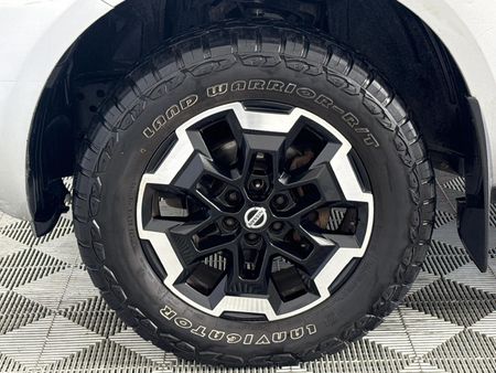 2021-Nissan-Navara-25-DDTi-LE-Plus-Auto-Double-Cab_4