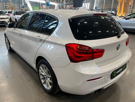2017-BMW-1-Series-120i-5-dr-Auto_4