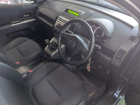 2009-Mazda-5-20-Active-6-spd_6