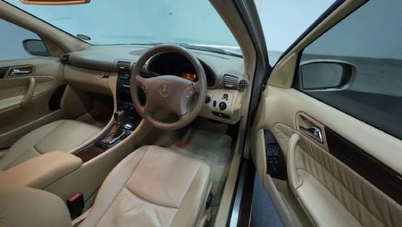 2001-Mercedes-Benz-C-Class-C-180-Elegance-Auto_8