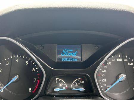 2017-Ford-Focus-10-EcoBoost-Ambiente-5-dr_9
