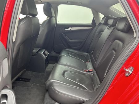 2013-Audi-A4-18-T-S-Auto_11