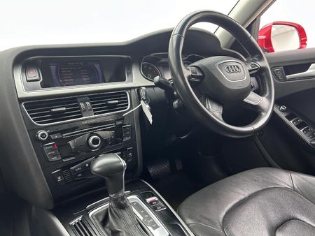 2013-Audi-A4-18-T-S-Auto_7