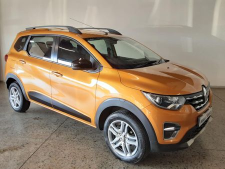 2022-Renault-Triber-10-Intens-Auto_0
