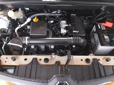 2022-Renault-Triber-10-Intens-Auto_8