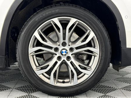 2019-BMW-X1-sDrive18i_5