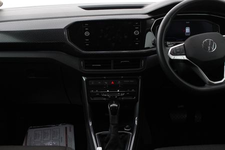2022-Volkswagen-T-Cross-15-TSI-R-Line-Auto_3