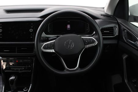 2022-Volkswagen-T-Cross-15-TSI-R-Line-Auto_5