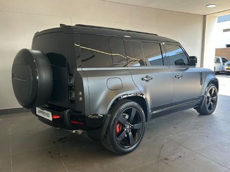 2025-Land-Rover-Defender-110-D350-X_2