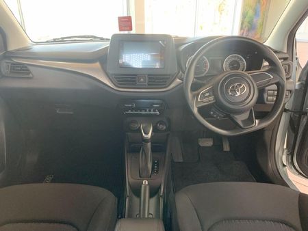 2026-Toyota-Starlet-15-XS-Auto_10