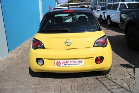 2015-Opel-Adam-14_5