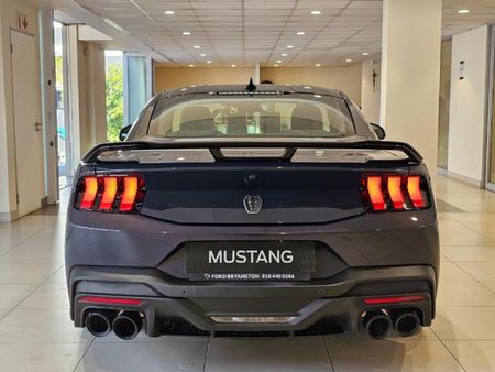 2026-Ford-Mustang-Dark-Horse-Fastback_4