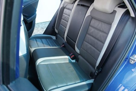 2021-Volkswagen-T-Roc-14-TSI-Design-Auto_17