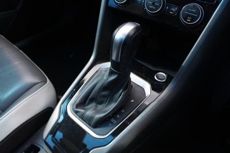 2021-Volkswagen-T-Roc-14-TSI-Design-Auto_19