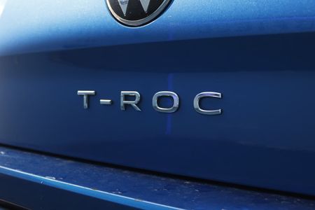 2021-Volkswagen-T-Roc-14-TSI-Design-Auto_8