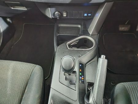 2016-Toyota-RAV4-20-GX-Auto_3