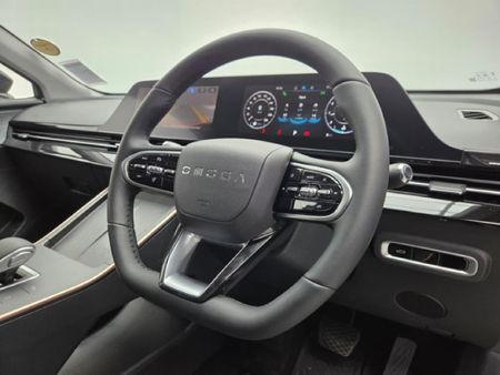 2026-Omoda-C5-15T-Luxury-X_13