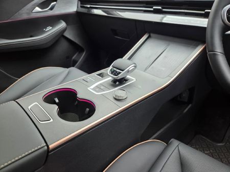 2026-Omoda-C5-15T-Luxury-X_15