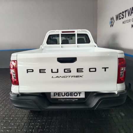 2026-Peugeot-Landtrek-19D-Professional-Single-Cab_8