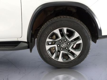 2023-Toyota-Fortuner-28-GD-6-RB-Auto_10
