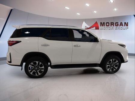 2023-Toyota-Fortuner-28-GD-6-RB-Auto_7
