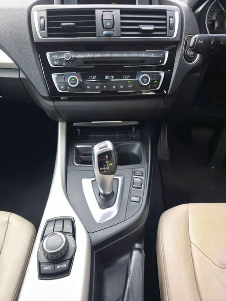 2016-BMW-1-Series-118i-5-dr-Urban-Line-Auto_12