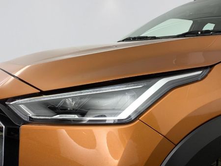 2025-Nissan-Magnite-10-Acenta_3
