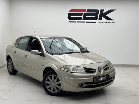 2010-Renault-Megane-II-19-dCi-Sedan-Dynamique_0
