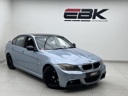 2010-BMW-3-Series-320i-Auto_0