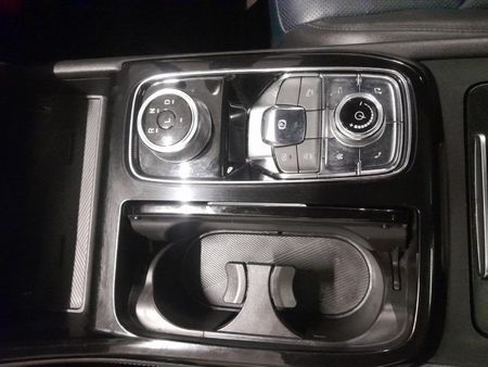 2025-Ford-Territory-18T-Titanium_19