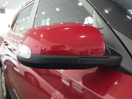 2024-Hyundai-Venue-12-Motion_9
