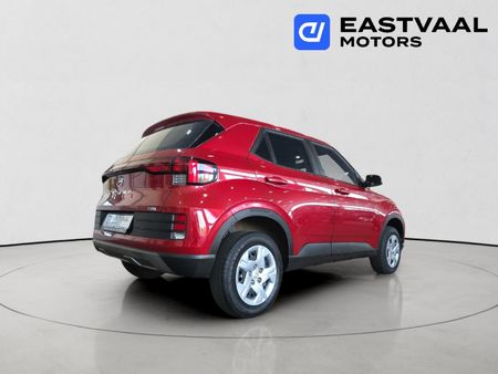 2024-Hyundai-Venue-12-Motion_6