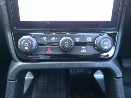2024-Ford-Ranger-20-Bi-Turbo-Wildtrak-Double-Cab-Auto_17