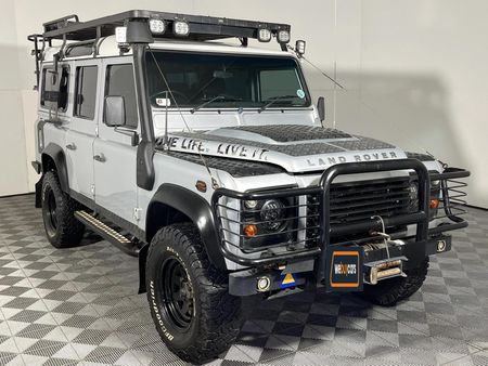 2012-Land-Rover-Defender-110-22D-Station-Wagon_8
