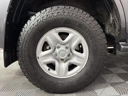2018-Toyota-Land-Cruiser-200-45-D-V8-GX-Auto_6