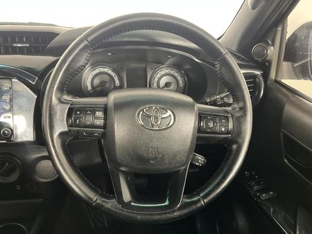 2019-Toyota-Hilux-28-GD-6-Raised-Body-Raider-Auto-Extended-Cab_10