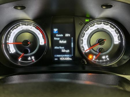 2019-Toyota-Hilux-28-GD-6-Raised-Body-Raider-Auto-Extended-Cab_2