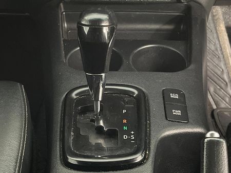 2019-Toyota-Hilux-28-GD-6-Raised-Body-Raider-Auto-Extended-Cab_7