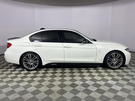 2015-BMW-3-Series-320d-M-Sport-Auto_16