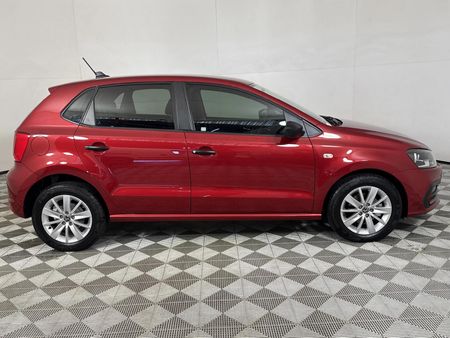 2025-Volkswagen-Polo-Vivo-14_17
