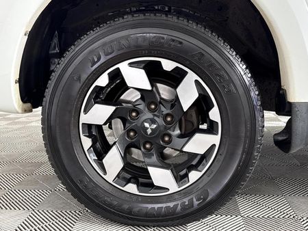 2018-Mitsubishi-Triton-24-Di-Dc-4x4-Auto-Double-Cab_4