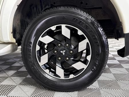 2018-Mitsubishi-Triton-24-Di-Dc-4x4-Auto-Double-Cab_6